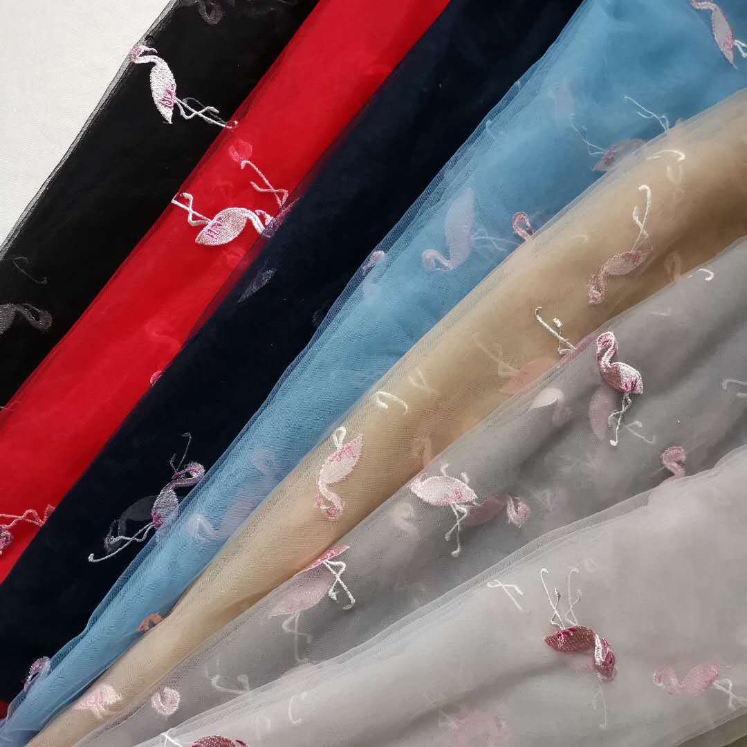 新款无弹网眼布特密美国网底布火烈鸟立体刺绣 小清新面料 现货