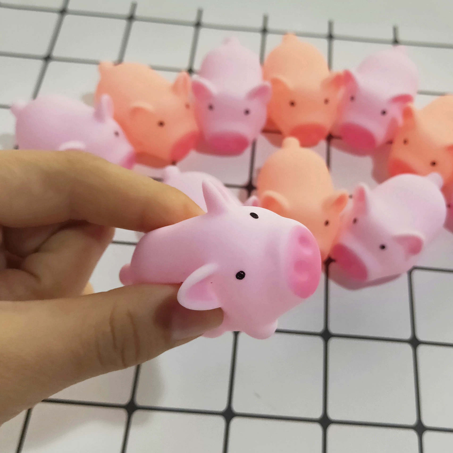 Забавная мультяшная фуксия игрушка, слайм, антистресс