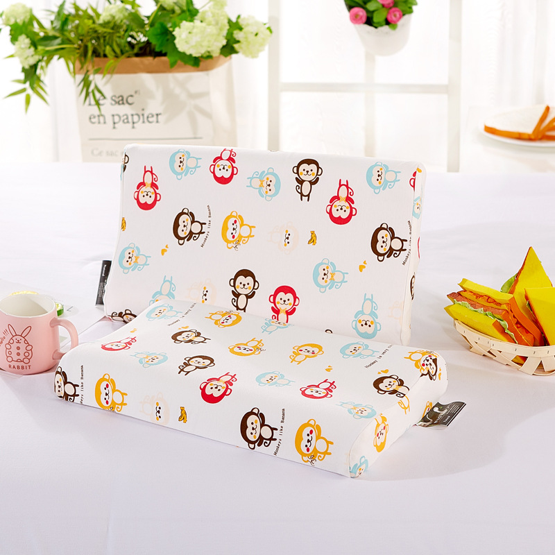 厂家供应泰国幼儿园乳胶儿童卡通天然乳胶枕头枕芯代发