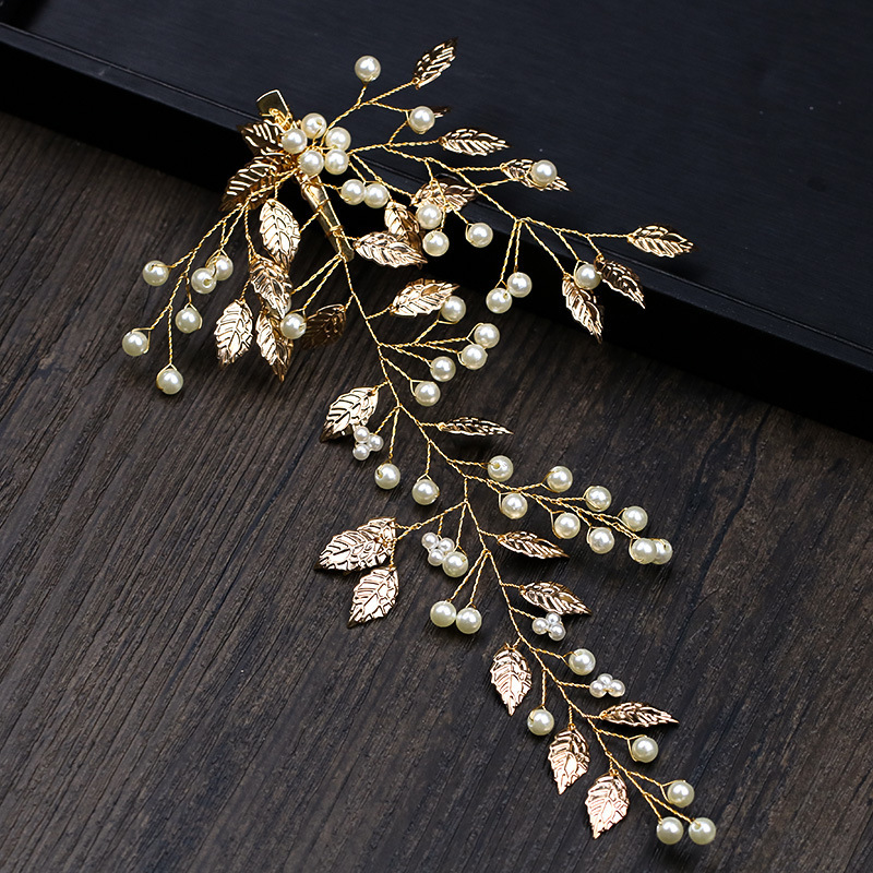 Golden hairgrip