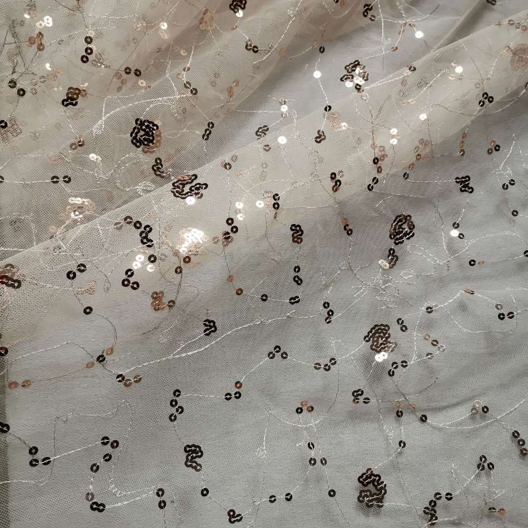 新款无弹网眼布涤6420底布乱纹亮片綉片 闪亮款 纱裙等面料 现货