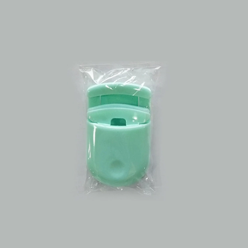 Portable Plastic Eyelash Curler, Compact Foldable Design, Soft Pad — Travel Size