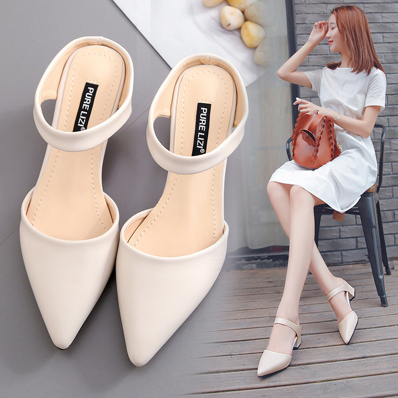 2020 Korean Version of New Baotou Medium Heel Sandals