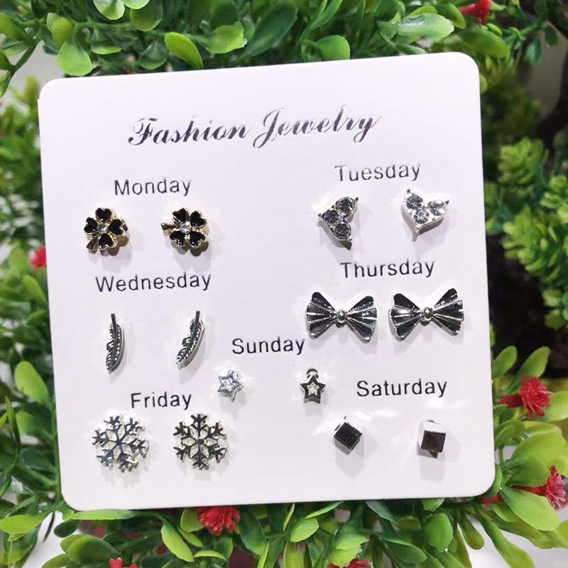 Fashion Star Heart Shape Flower Alloy Inlay Rhinestones Women's Ear Studs 1 Set display picture 32