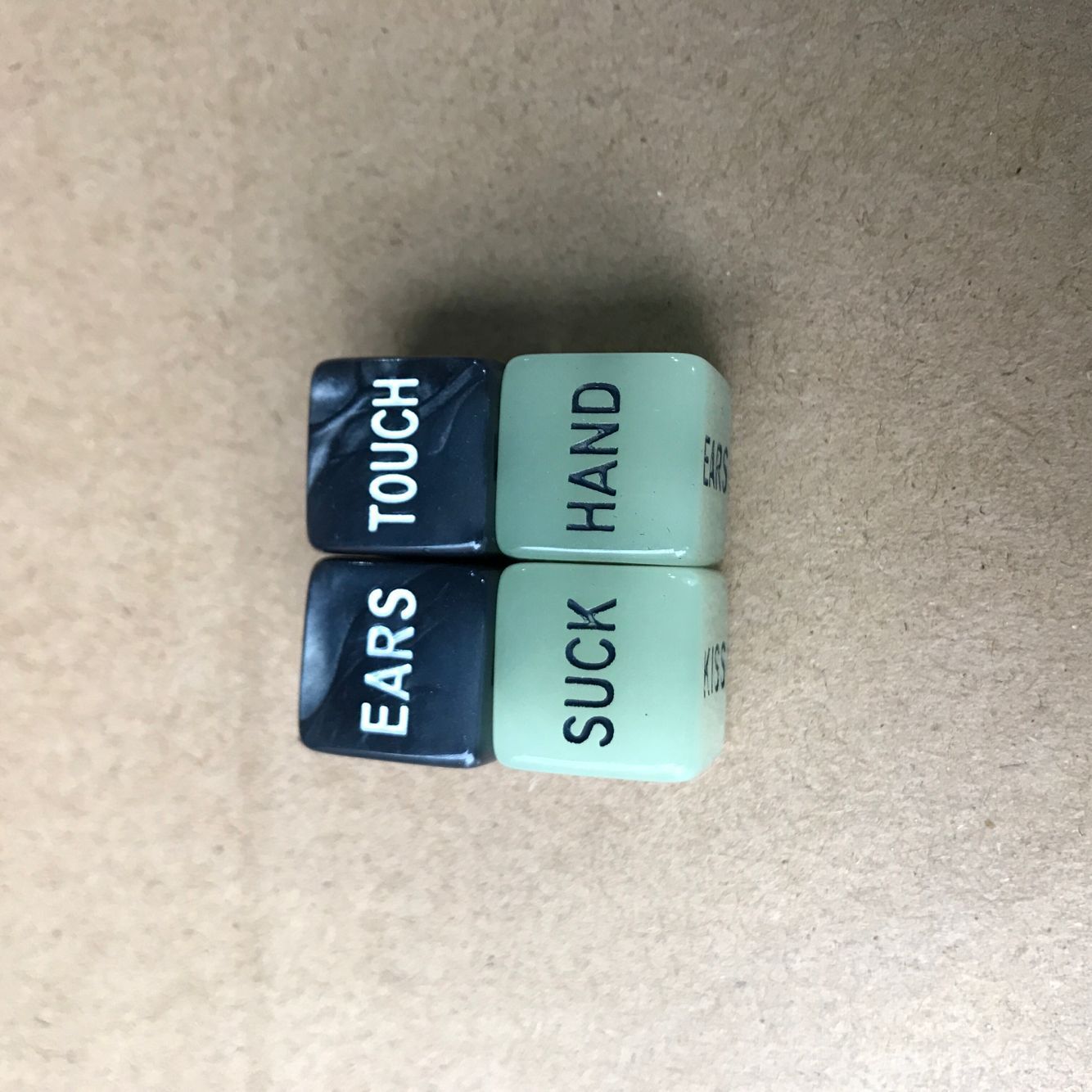 16号夜光和珍珠黑英文