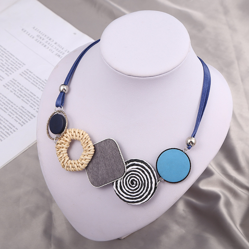 26g Weight Sweater Chain Classification Casual Round Plastic Resin Statement Necklaces Wholesale