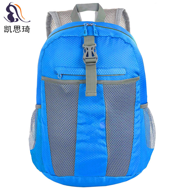 Handheld folding backpack for traveling