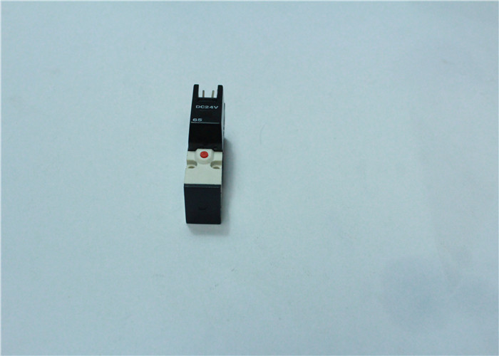 KM1-M7162-20X Yamaha YV100II Buffer Solenoid Valve A010E1-35W Pick and Place Machine Parts KM1-M7162-20X Yamaha YV100II Buffer Solenoid Valve A010E1-35W Pick and Place Machine Parts