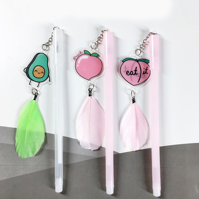 廠家直銷日韓卡通創意黑色簽字可愛學生水筆碳素挂水果羽毛中性筆