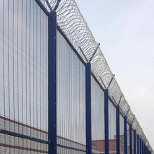 福建产地货源监狱钢网墙 飞机场监狱防攀爬防护隔离网358护栏