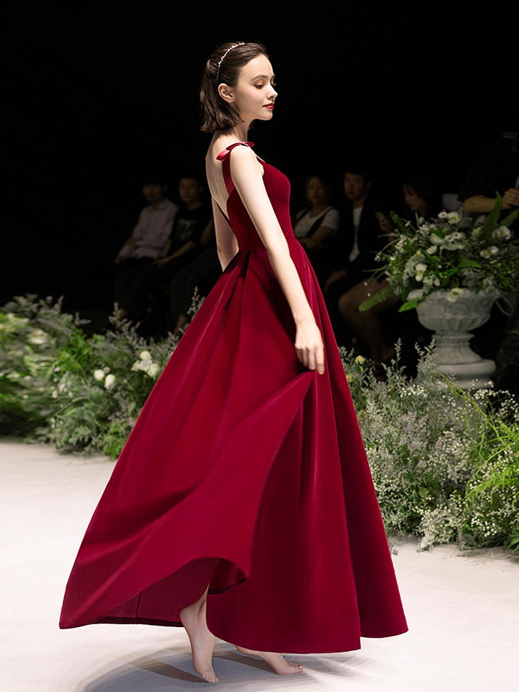 Red Dress for Women 2025 New Autumn and Winter Elegant Slimming Look Banquet Evening Dress Backless Wedding Toast Dress Bride