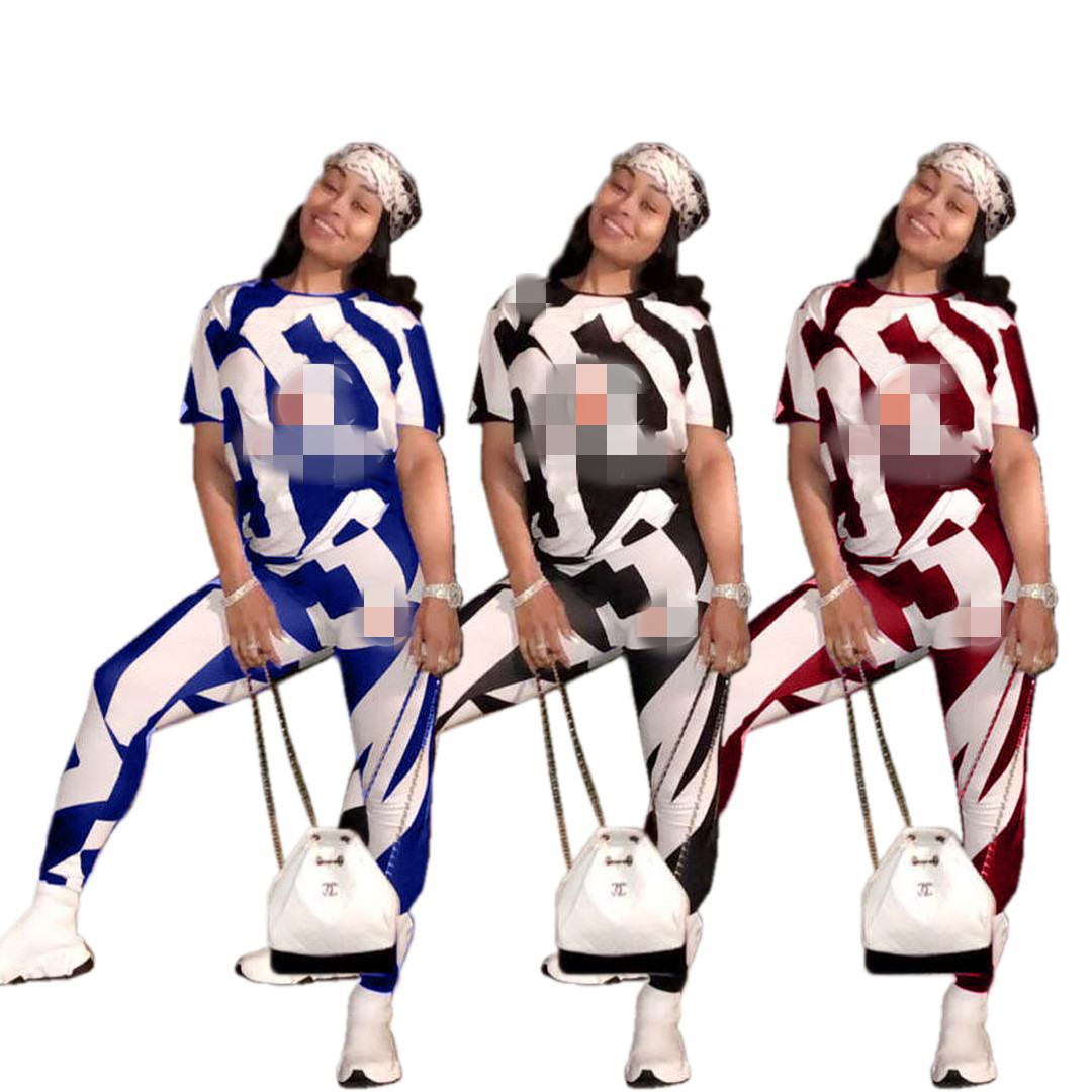 Costume femme en Mélange de fibres chimiques - Ref 3334994 Image 1