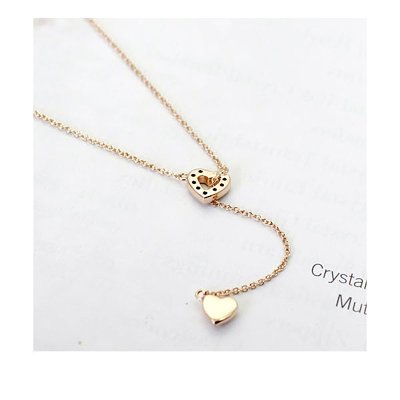 ����ʱ�и����������ε�׹����Ů �ٴ�̿����������� 200719