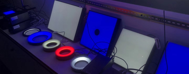 供应各种颜色（光源）偏光片-生产厂家