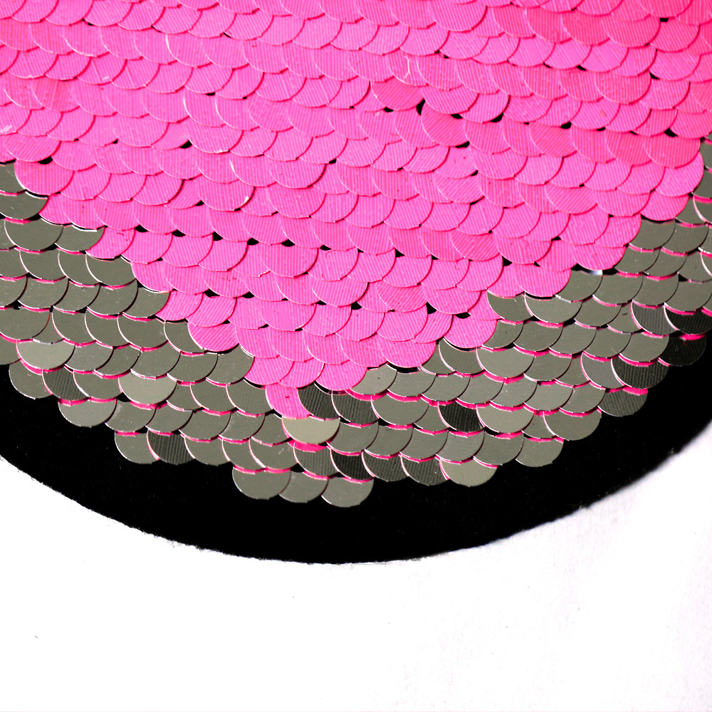 WO-2017厂家直销新款圆形爱心桃心5MM珠片绣章仔可定制