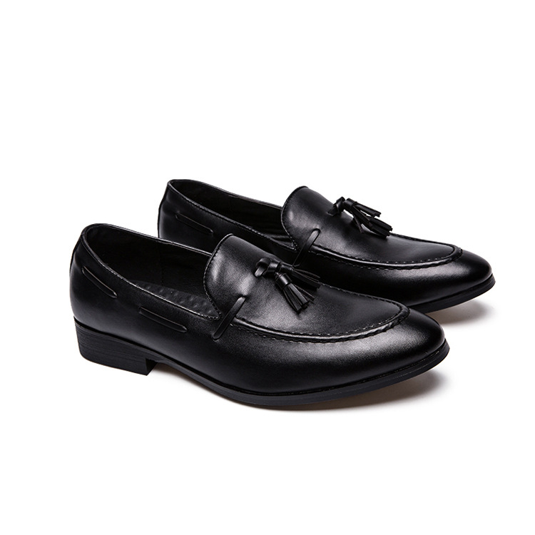 Giày Da Nhỏ Nhà Tạo Mẫu Tóc Nam Giày Đi Dạo Nam Tua Rua Slip-on Xuyên Biên Giới