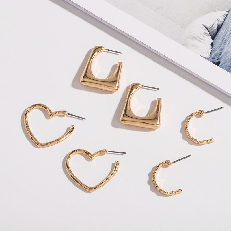Alloy Geometric Heart Simple Earrings display picture 2