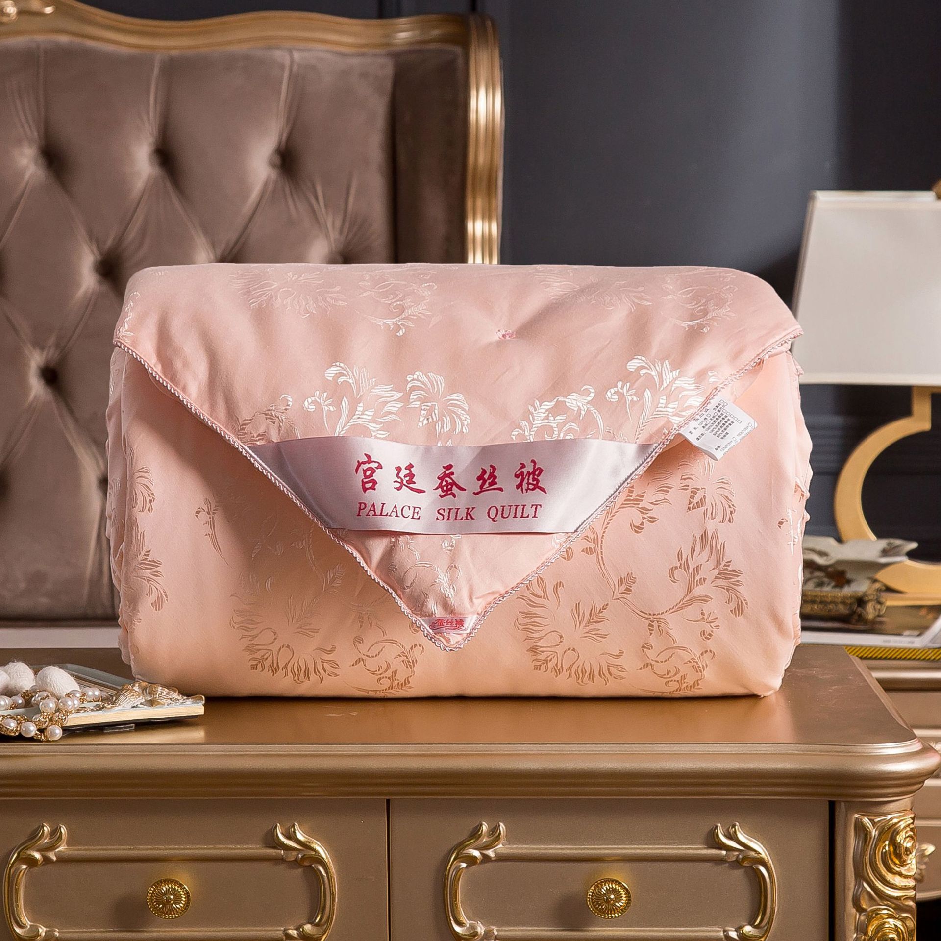 Home textile mill wholesale gift quilt Silk quilt Winter quilt The quilt core Two-in-one PIP is thickening keep warm