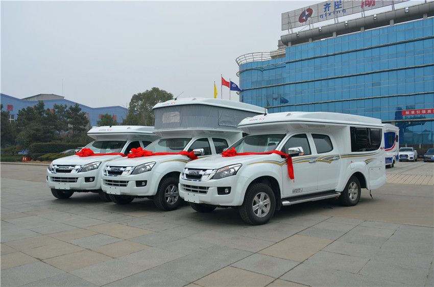 齐星D-MAX房车,家随意而安!驻车在山里,就是森林房,鸟语花香 有充足的阳光和氧...