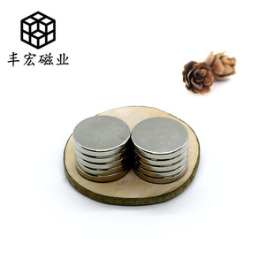 D20*3���S���lN35�A�Ώ��Ŵ��������Fʯ20&times;3�״��F�AƬ�僷��P