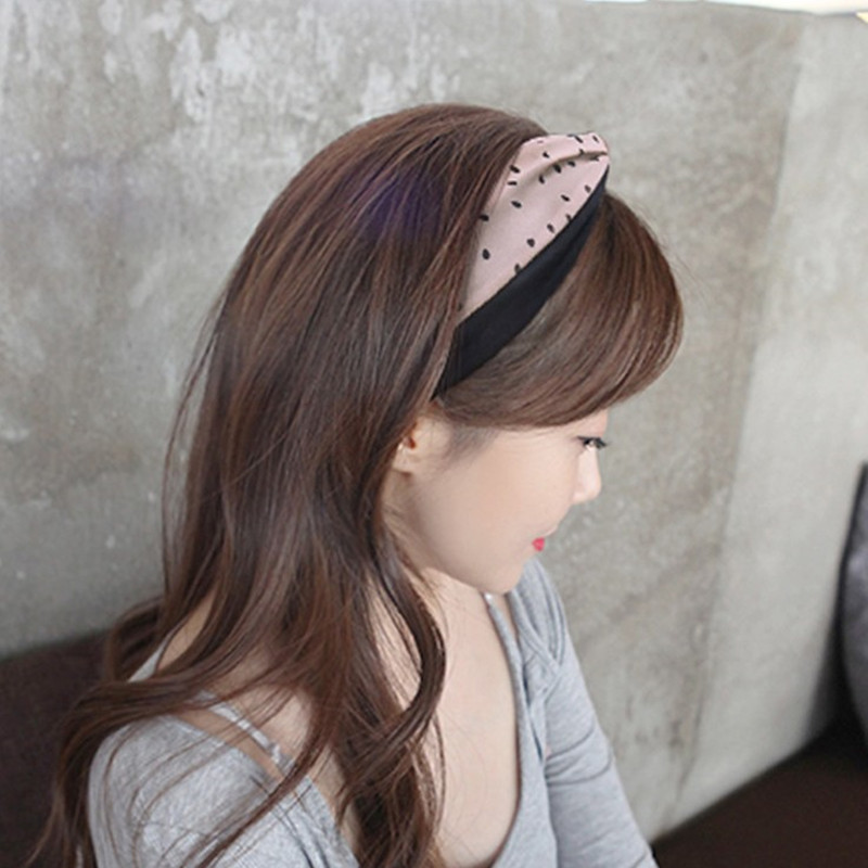Korean High-end Lace Mesh Knotted Headband Wide-edge Color Matching Cross Hairpin Wave Nod Headband Wholesale Nihaojewelry display picture 1