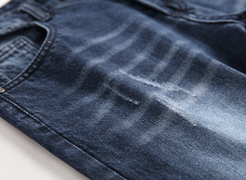 Jeans uomo taglio largo gamba dritta effetto usurato_voghion.com
