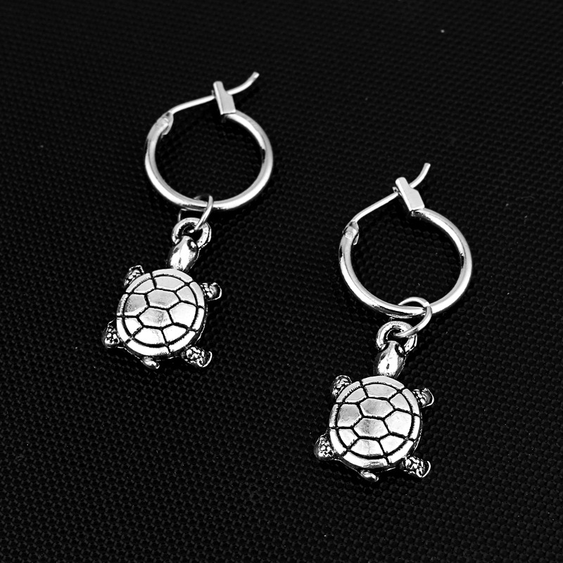 Best Seller In Europe And America Cute Personality Three-dimensional Turtle Pendant Ear Ring Vintage Ancient Silver Animal Earring Ear Clip Female display picture 4