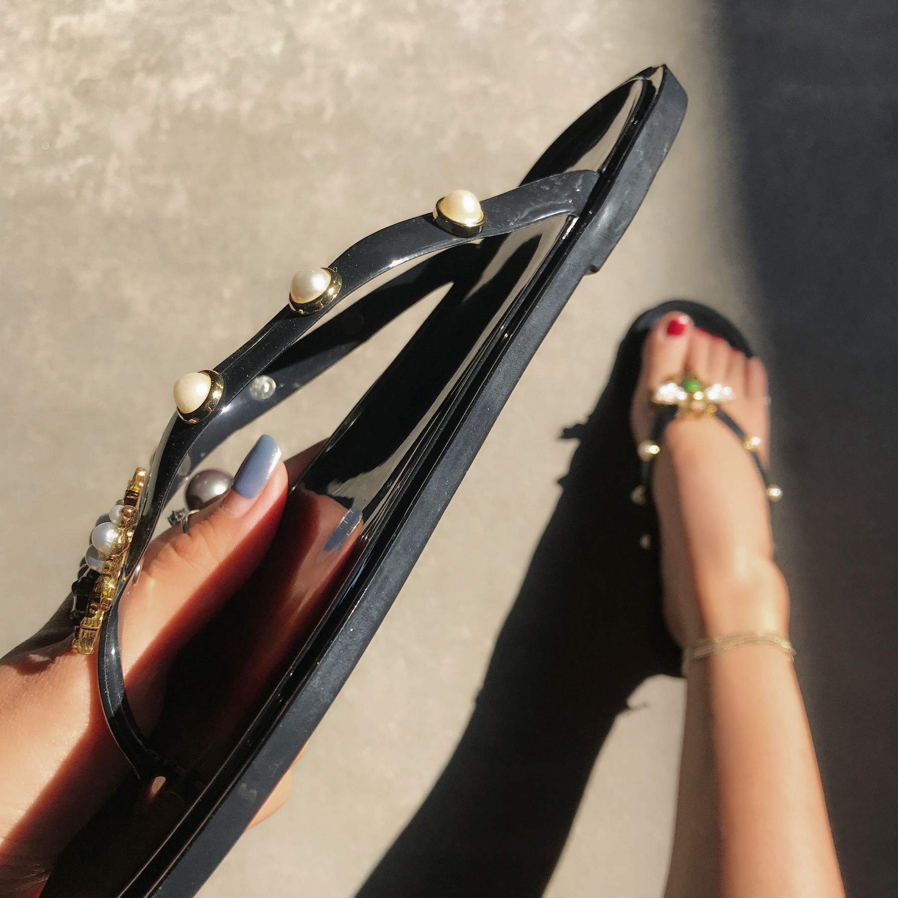 Vente en gros, grande taille, Station indépendante transfrontalière, souhait d'été pour femmes, sandales à la mode, artisanat petite abeille à chevrons_voghion.com