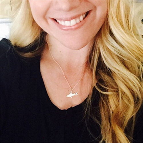 Alloy Shark Pendant Retro Clavicle Chain Fashion Personal Animal Great White Shark Necklace for Women