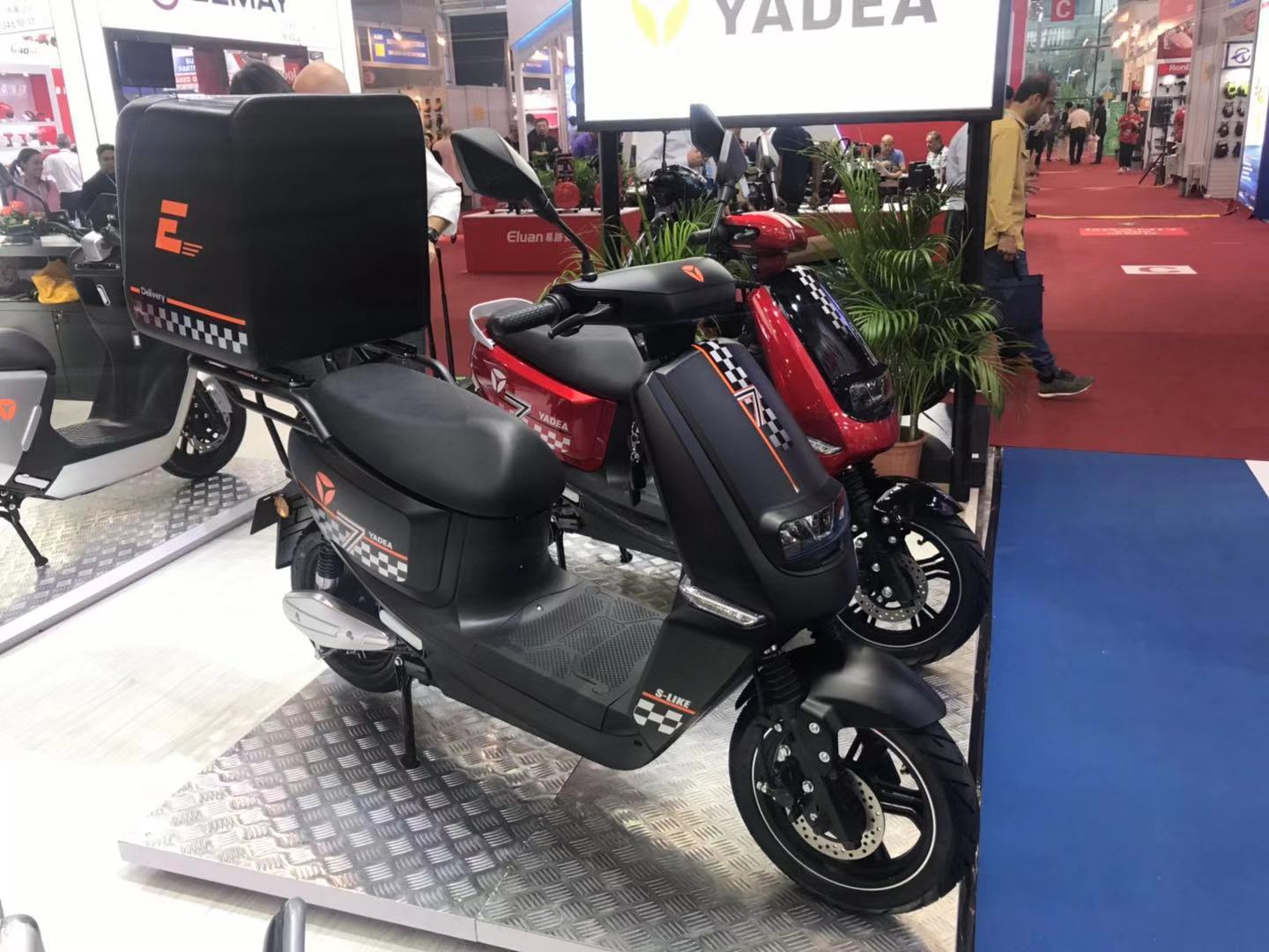Motorcycle Tail Box Car Delivery Box Meal Delivery Anti-theft Rider Delivery Box Food Incubating Box Battery Car Express Box