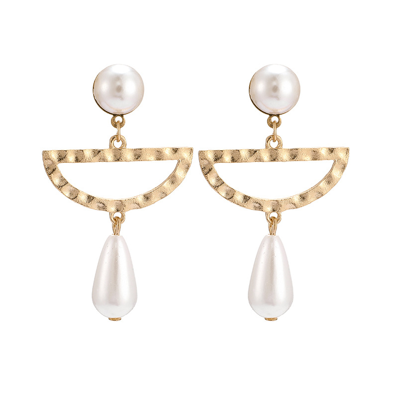 Alloy Irregular Semicircular Pearl Prickly Round Open Earrings 3 Piece Large C Shape Stud Earrings display picture 4