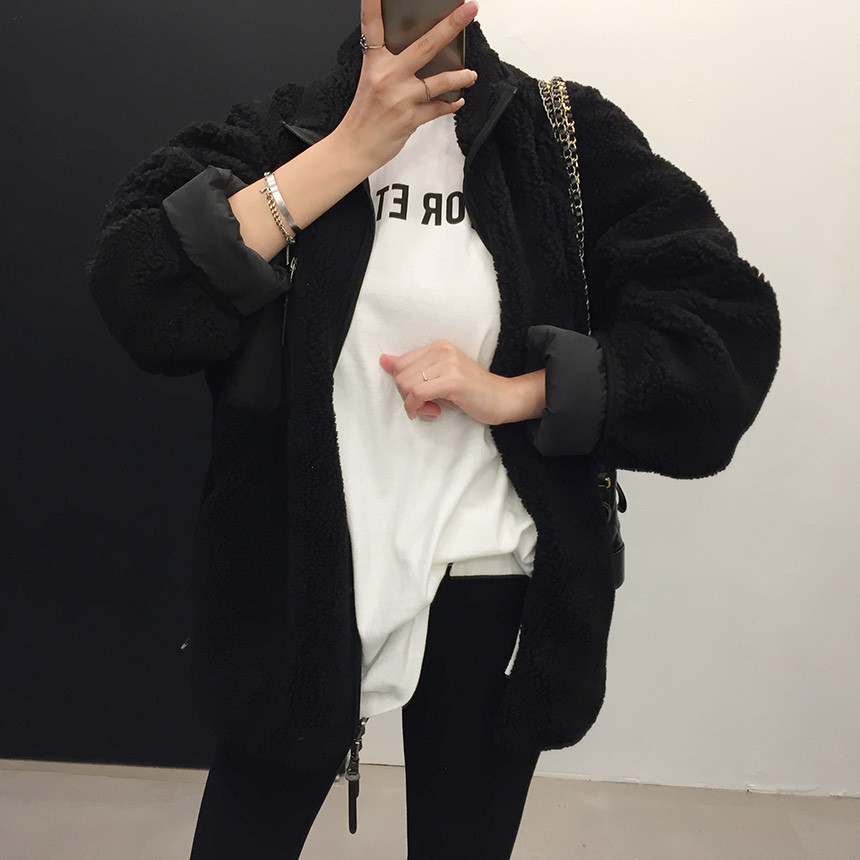 Women's Lamb Wool Coat With Pocket Detail And Stand Collar_voghion.com