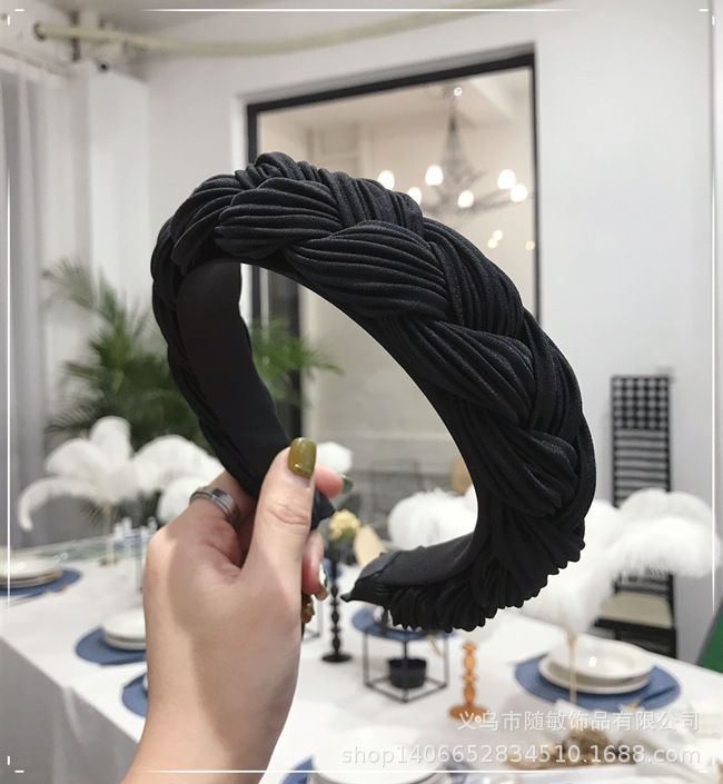 Grenz Überschreitende Exklusive Hot-selling-haar Accessoires Stoff Twist Zopf Stirnband Europäische Und Amerikanische Einfarbige Damen Plissiertes, Breit Krempiges Stirnband display picture 1