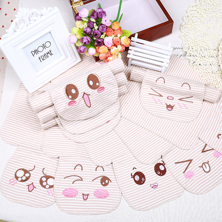 新款儿童吸汗巾 宝宝隔汗巾 绣花纯棉透气 幼儿园加大垫背巾汗巾