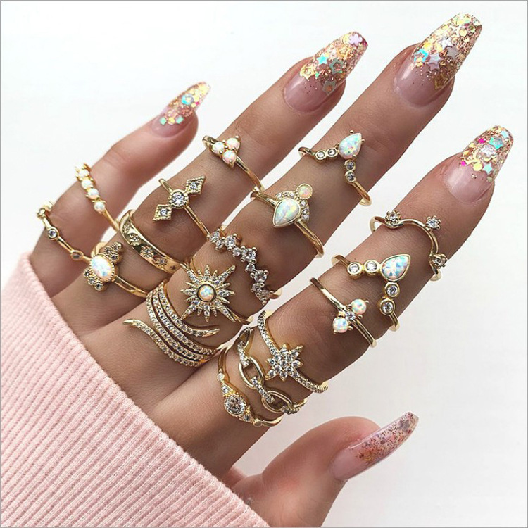 Bohemian Style Sun Wave Geometric Diamond 17-piece Set Ring display picture 1