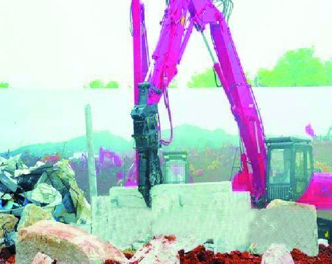 应急救援防爆挖掘机