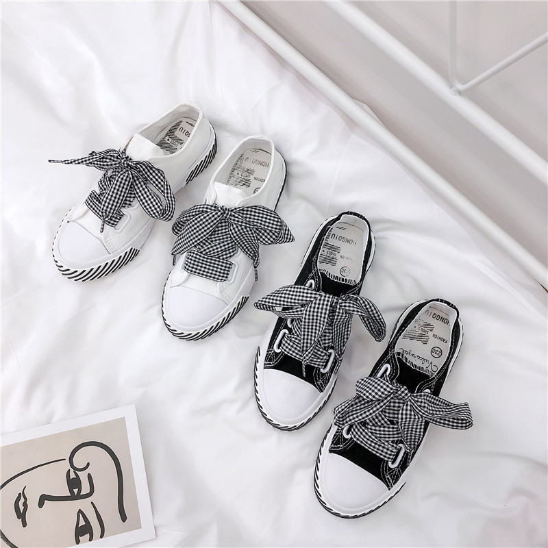 2019 fresh little white shoes for women spring new style western style all match Korean version student ins Hong Kong style girl heart canvas shoes