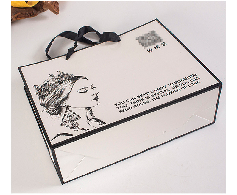 通用精美彩色印刷环保购物白卡纸服装手提袋定制可印二维码logo