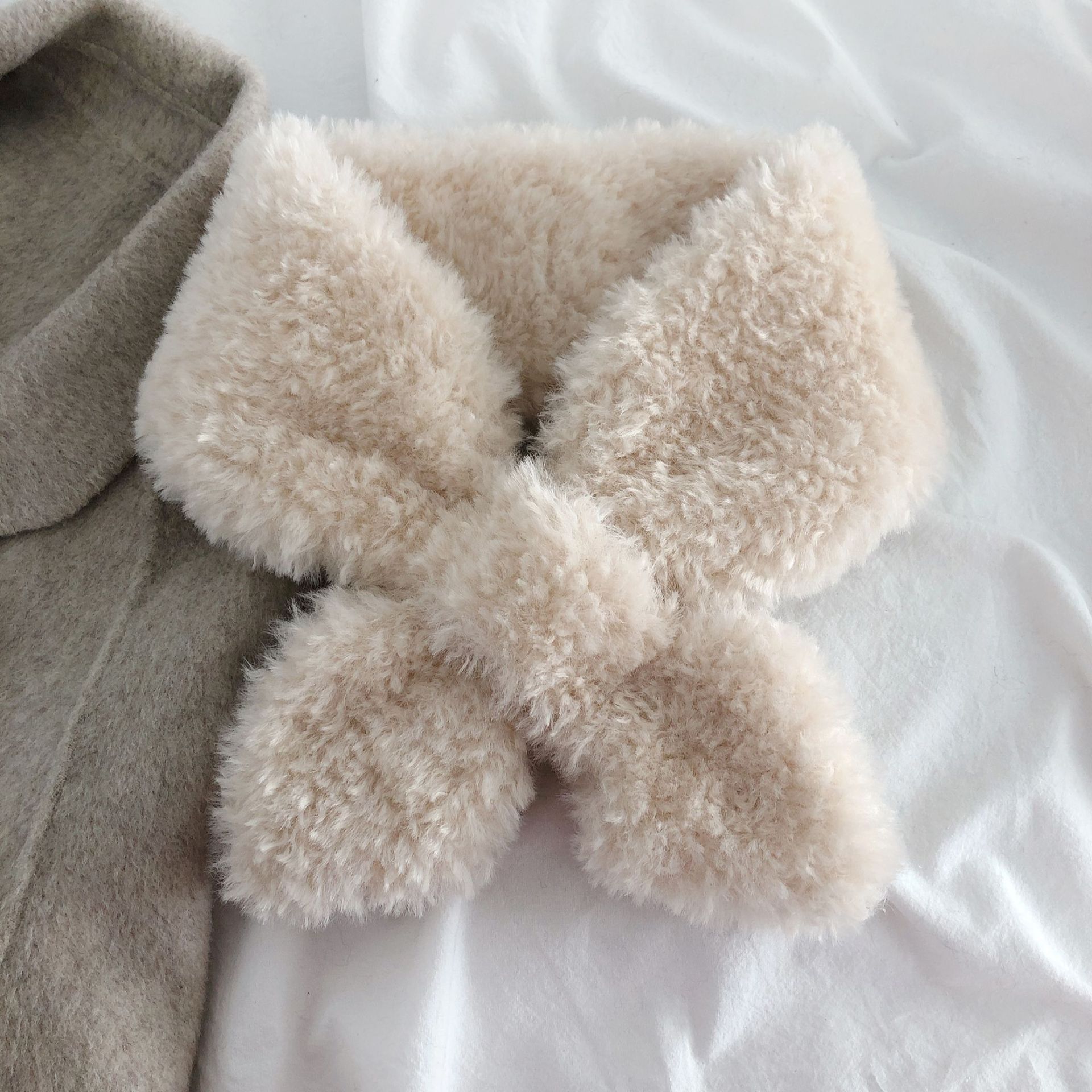 Wool roll Plush Collar Autumn and winter solar system Like a breath of fresh air Rabbit hair girl scarf Korean Edition Versatile student