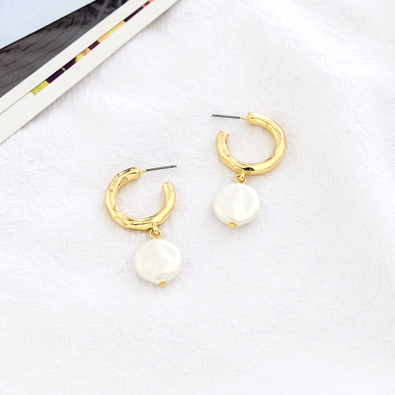 Fashion Pop Beads Earrings Women's New Long Retro Geometric Metal Accessories display picture 4