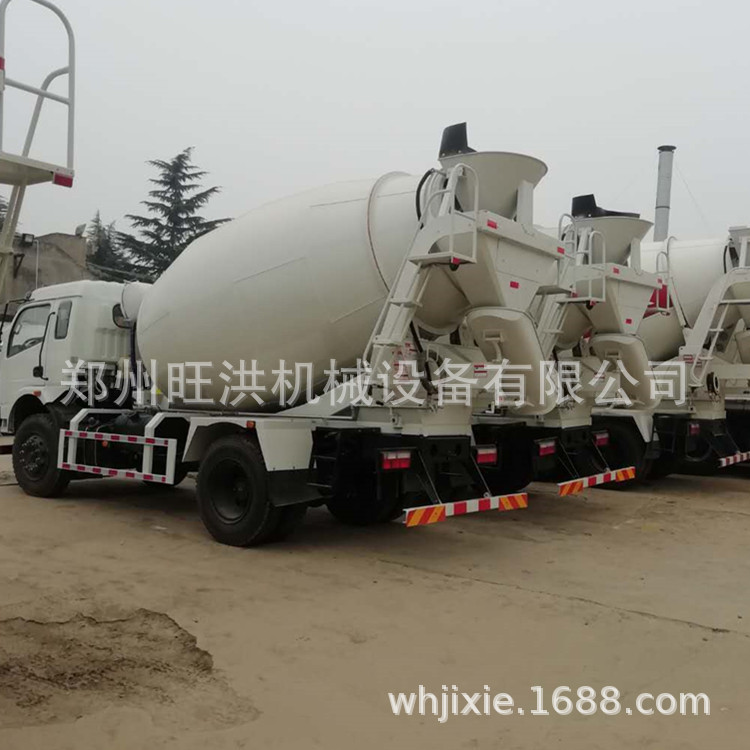 小型自动上料水泥搅拌车 农用三轮改装混凝土搅拌运输罐车 田螺车