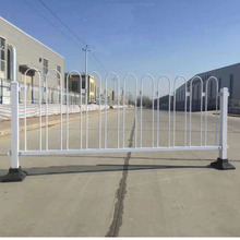 青岛钢管U型京式道路护栏锌钢市政护栏人行道马路交通隔离护栏