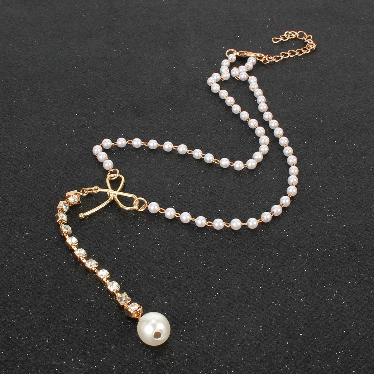 Bow Pearl Pendant Temperament Super Flash Small Diamond Clavicle Chain Necklace Necklace Female display picture 5