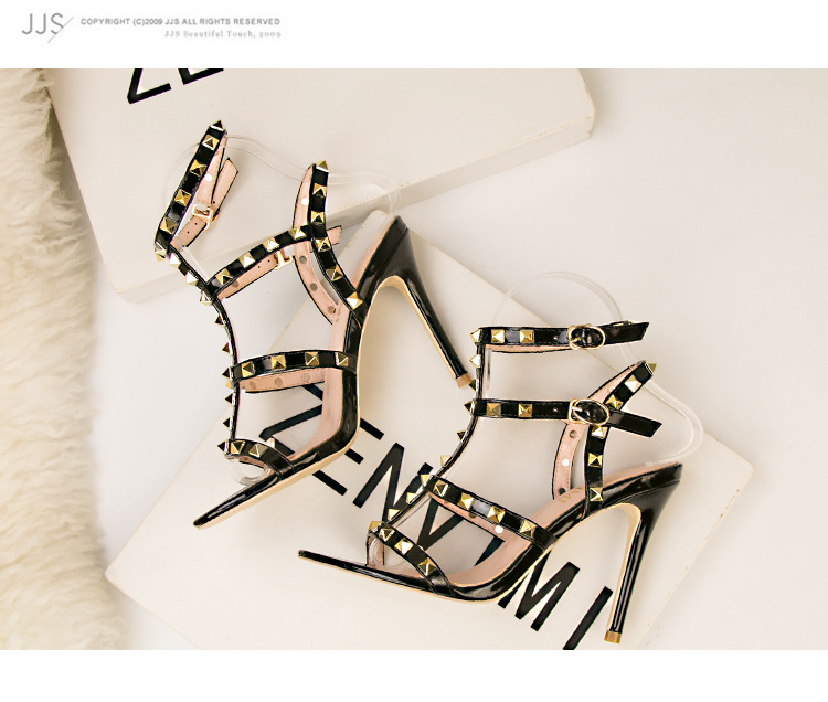 Buty damskie retro seksowne klub nocny wysokie obcasy lakierowana skóra metalowe nity seksowne klub nocny sandały buty rzymskie_voghion.com