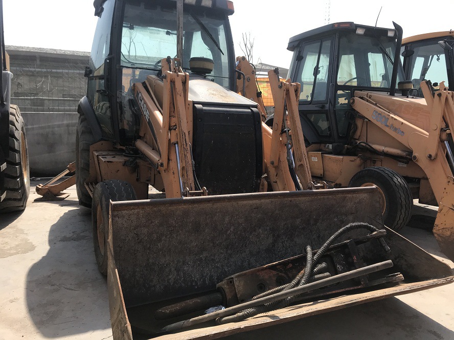 出售二手凯斯580L 580M 580N两头忙配件 破碎锤