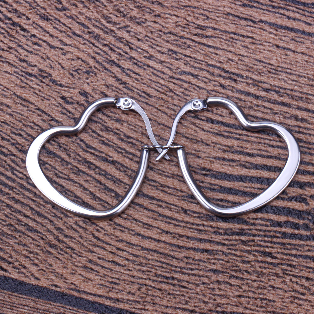 Simple Style Heart Shape Stainless Steel Plating Earrings 1 Pair
