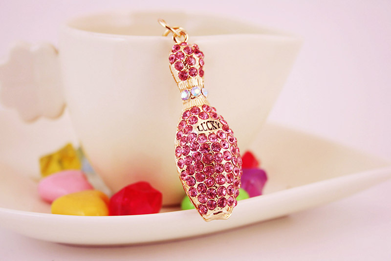 30g Weight Alloy, Metal Material Heart Pattern Women'S Gender White, Pink, Blue, Champagne Color Diamond-studded Crystal Bowling Shape Car Key Chain 5