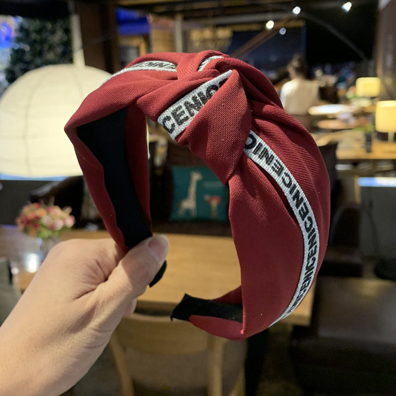 Neues koreanisches breites Rand-Knoten-Clip-Stirnband mit einfarbigem Buchstaben, süßer und niedlicher Haarschmuck für Erwachsene_voghion.com