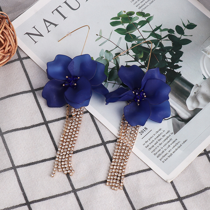 53055 European And American Ins Exaggerated Earrings Pop Floral Acrylic Long Flower Tassel Earrings Ear Hook Earrings display picture 12