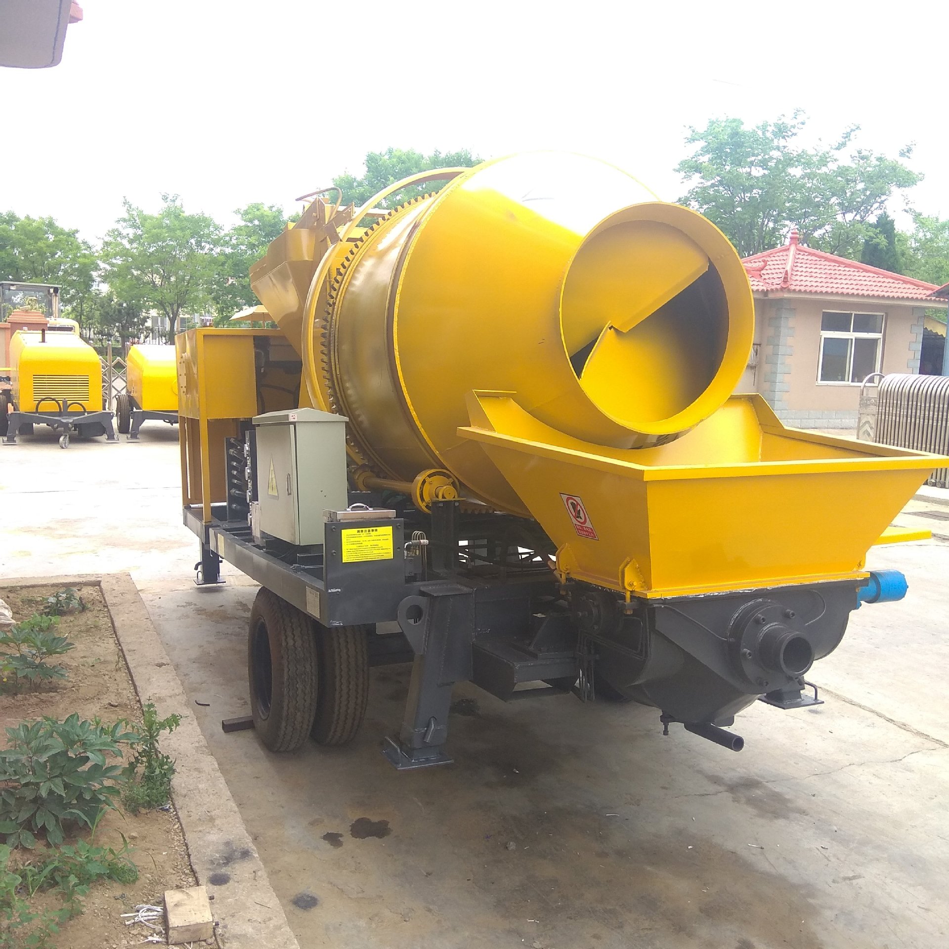 搅拌带泵送一体机 混凝土搅拌机 混凝土输送泵 农村用的搅拌拖泵